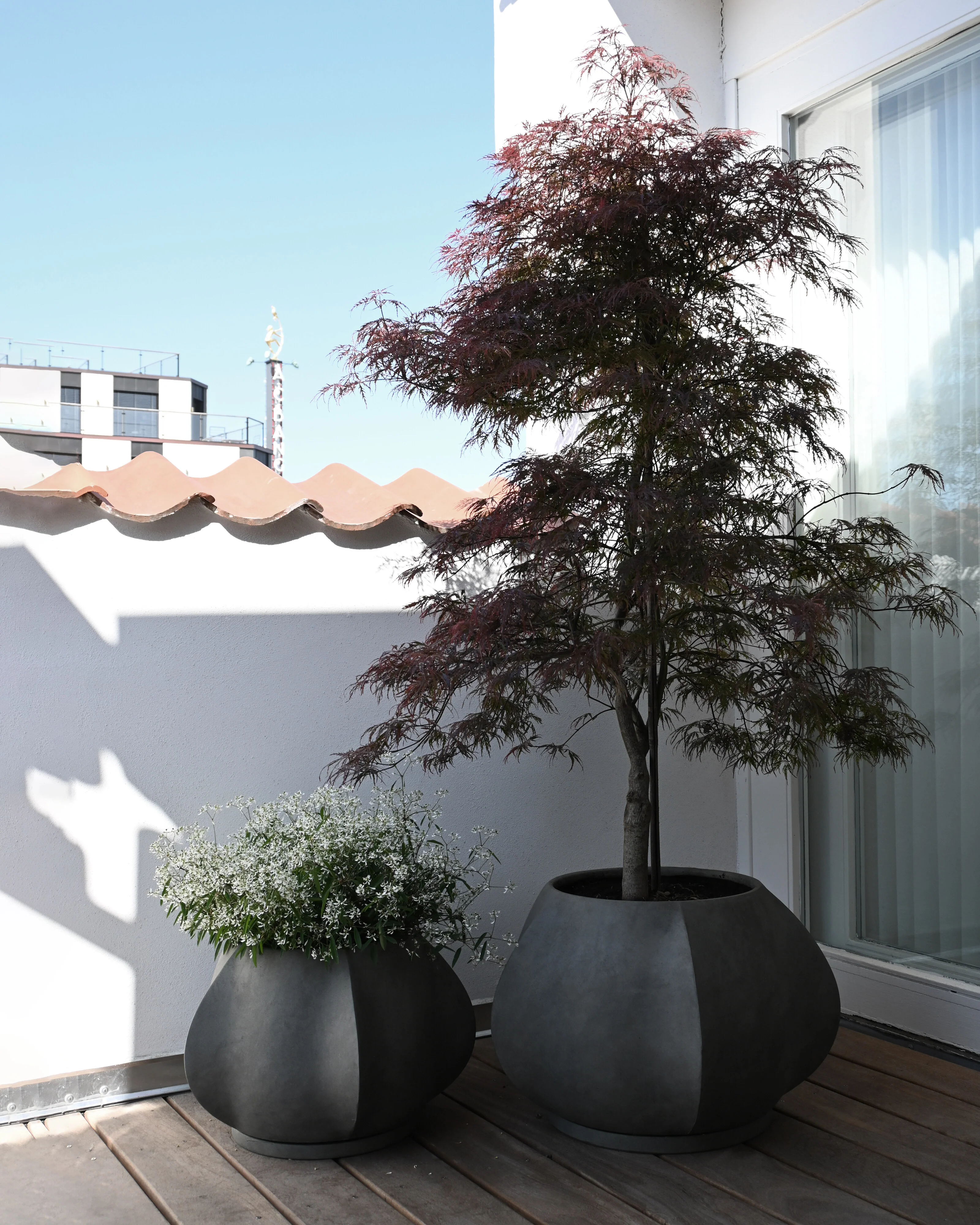 Arket Plant Pot, Medio - Dark Grey - Image 6
