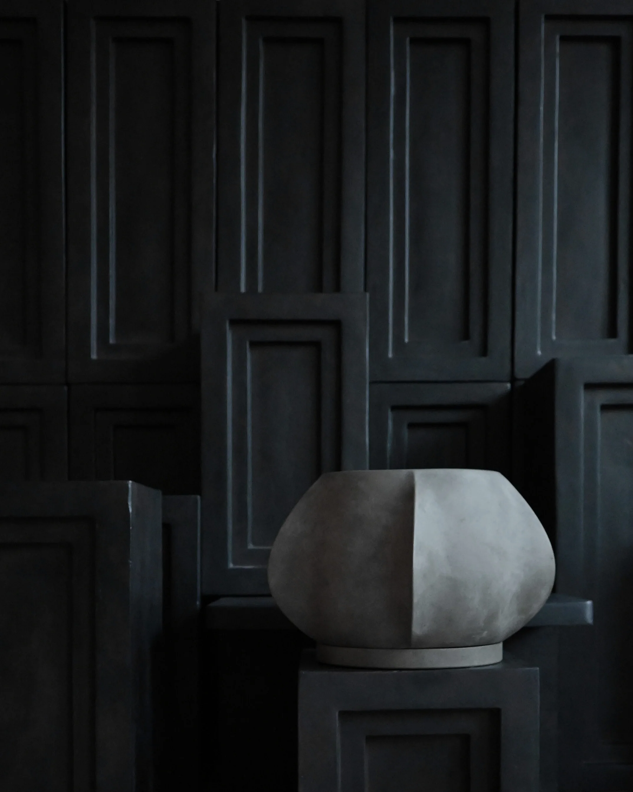 Arket Plant Pot, Mini - Dark Grey - Image 4
