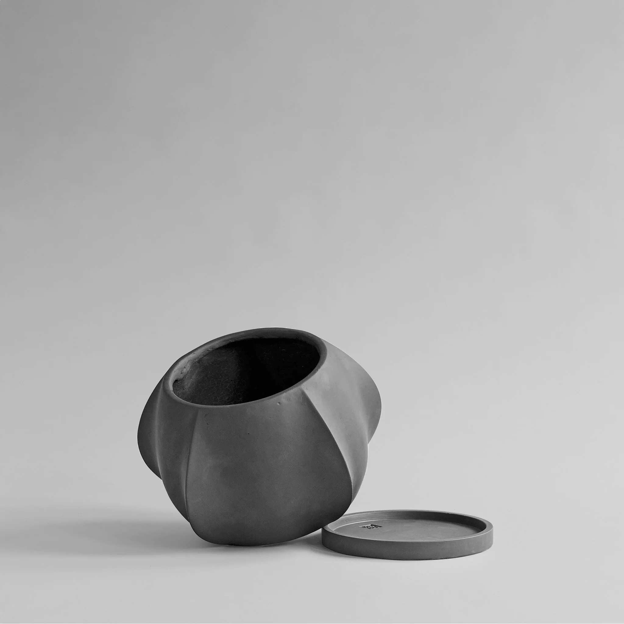 Arket Plant Pot, Mini - Dark Grey - Image 5