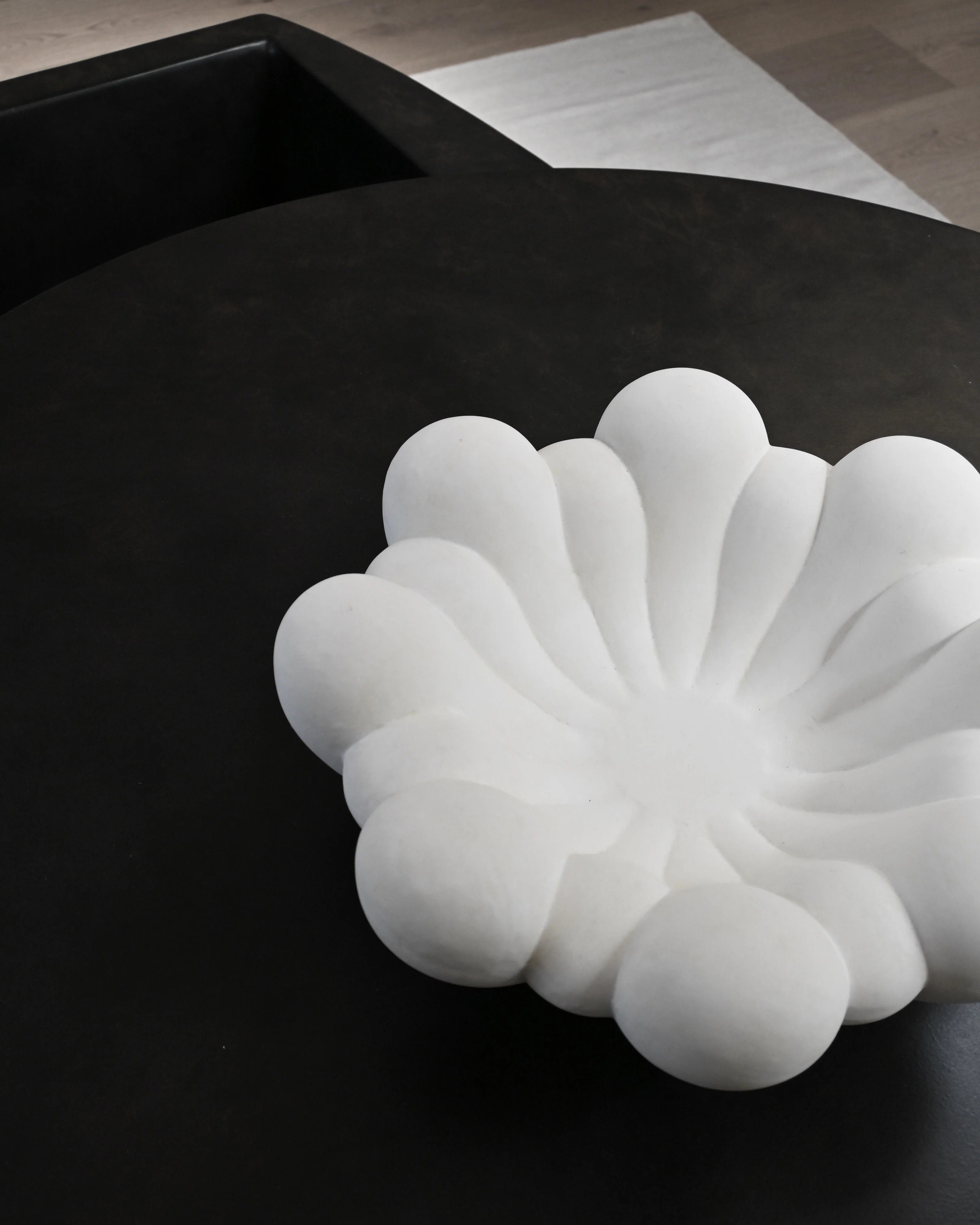 Bloom Tray, Big - Bone White - Image 3