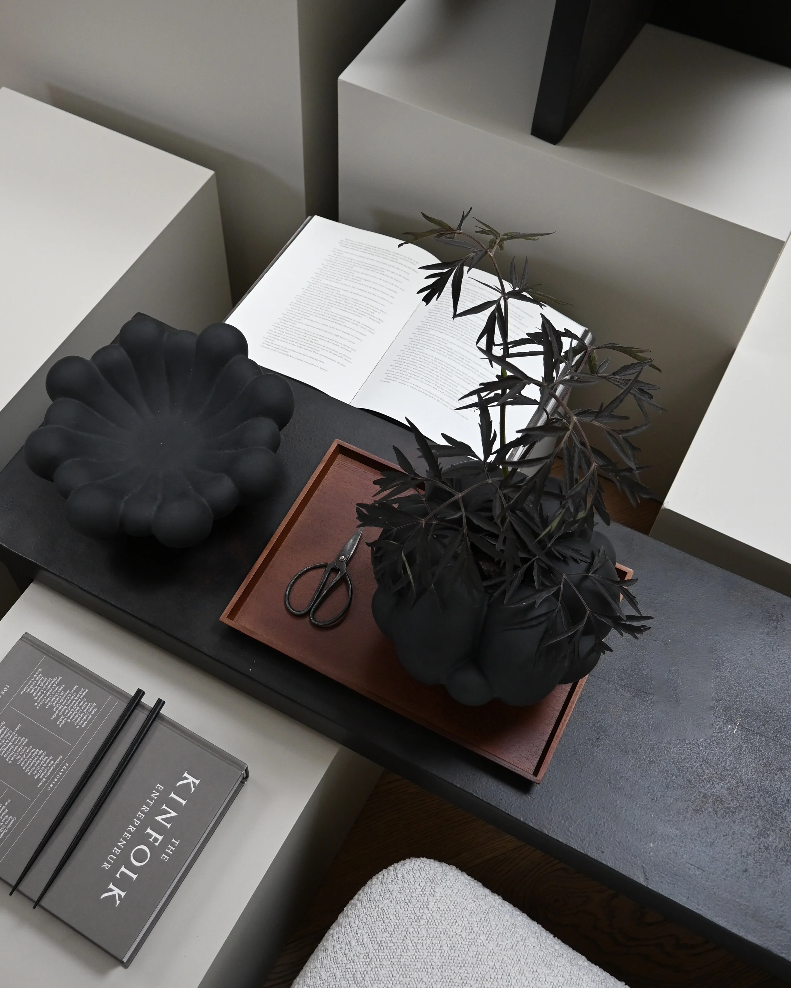 Bloom Tray, Medio - Black - Image 4