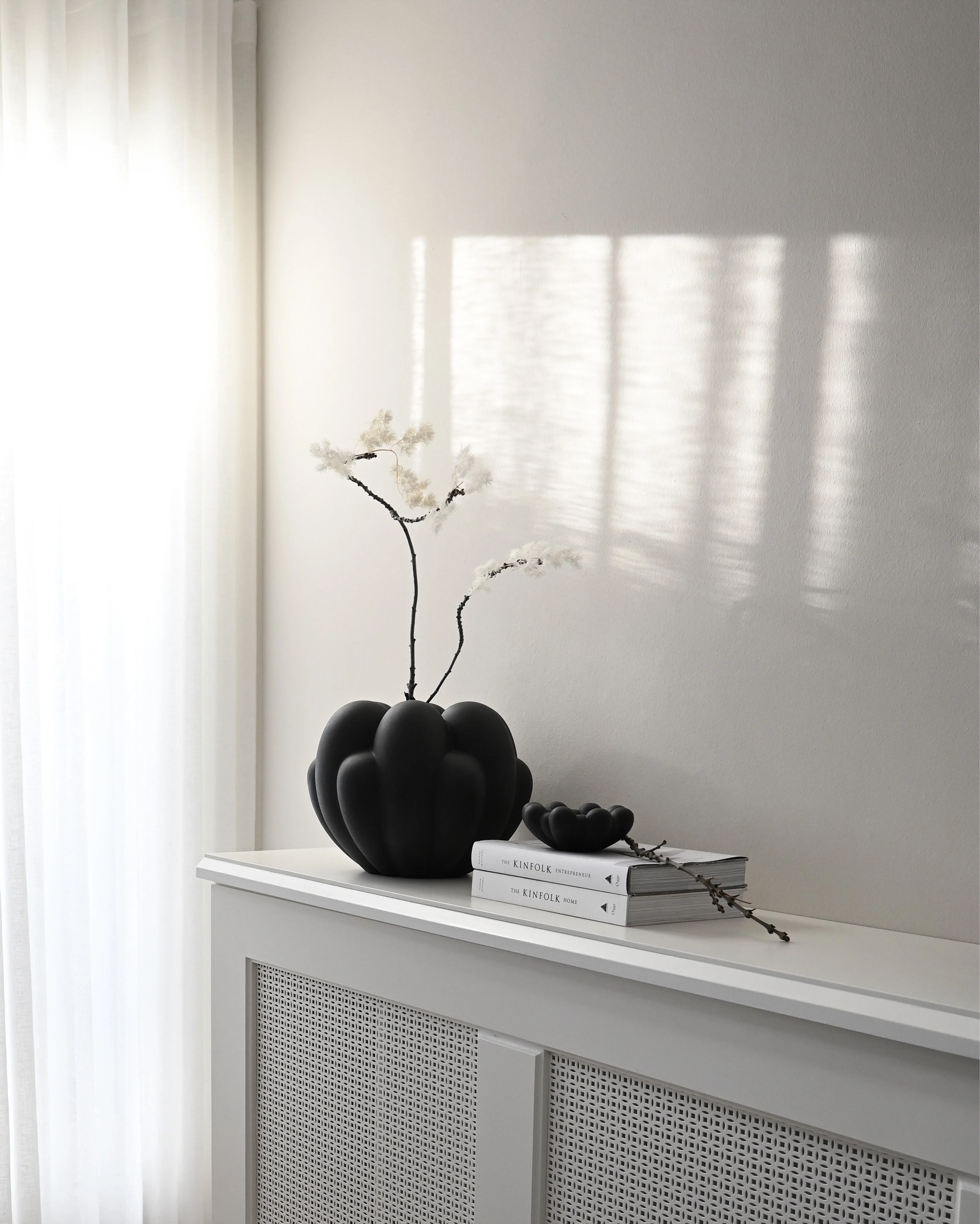 Bloom Vase, Mini - Black - Image 4