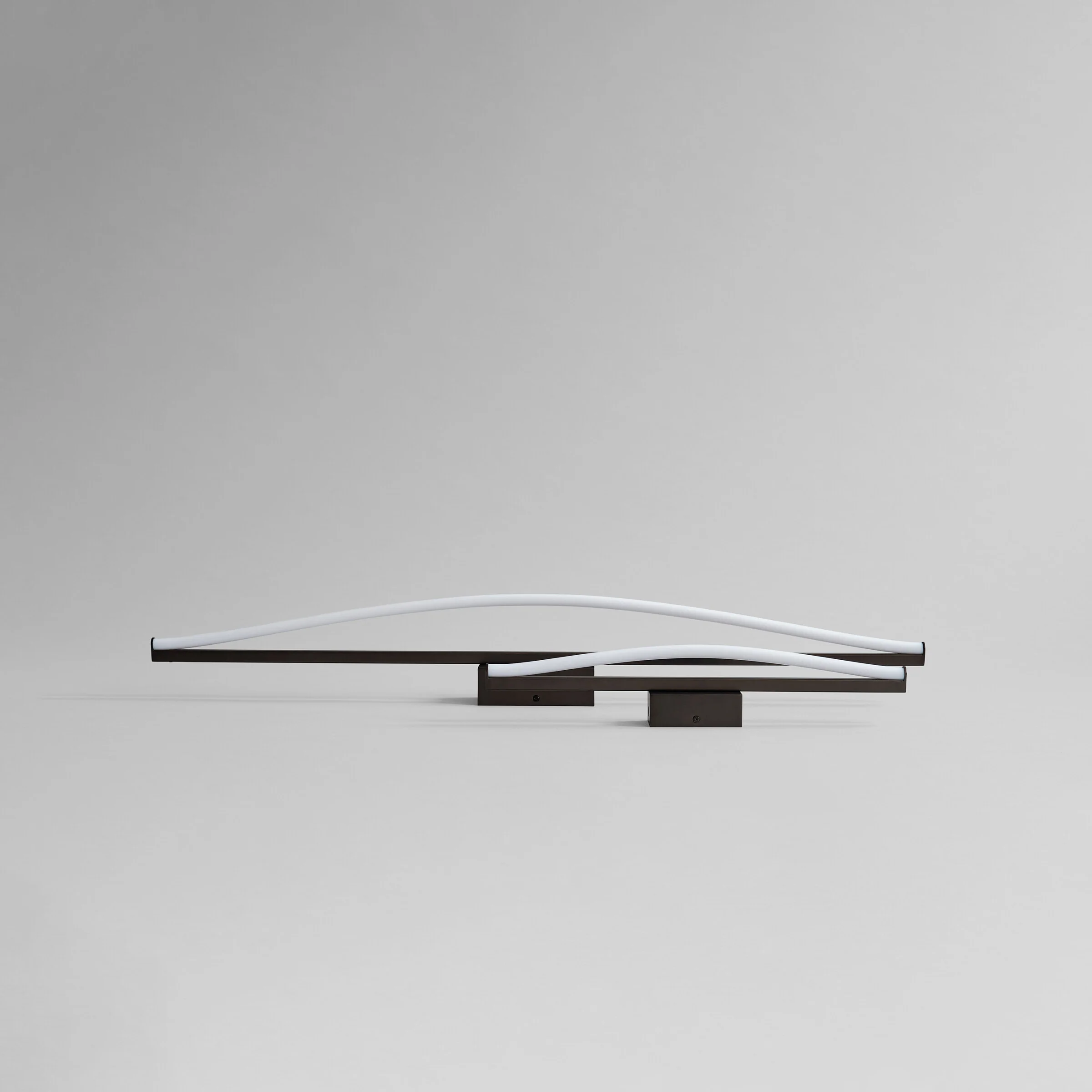 Bow Wall Lamp, Mini - Bronze - Image 6