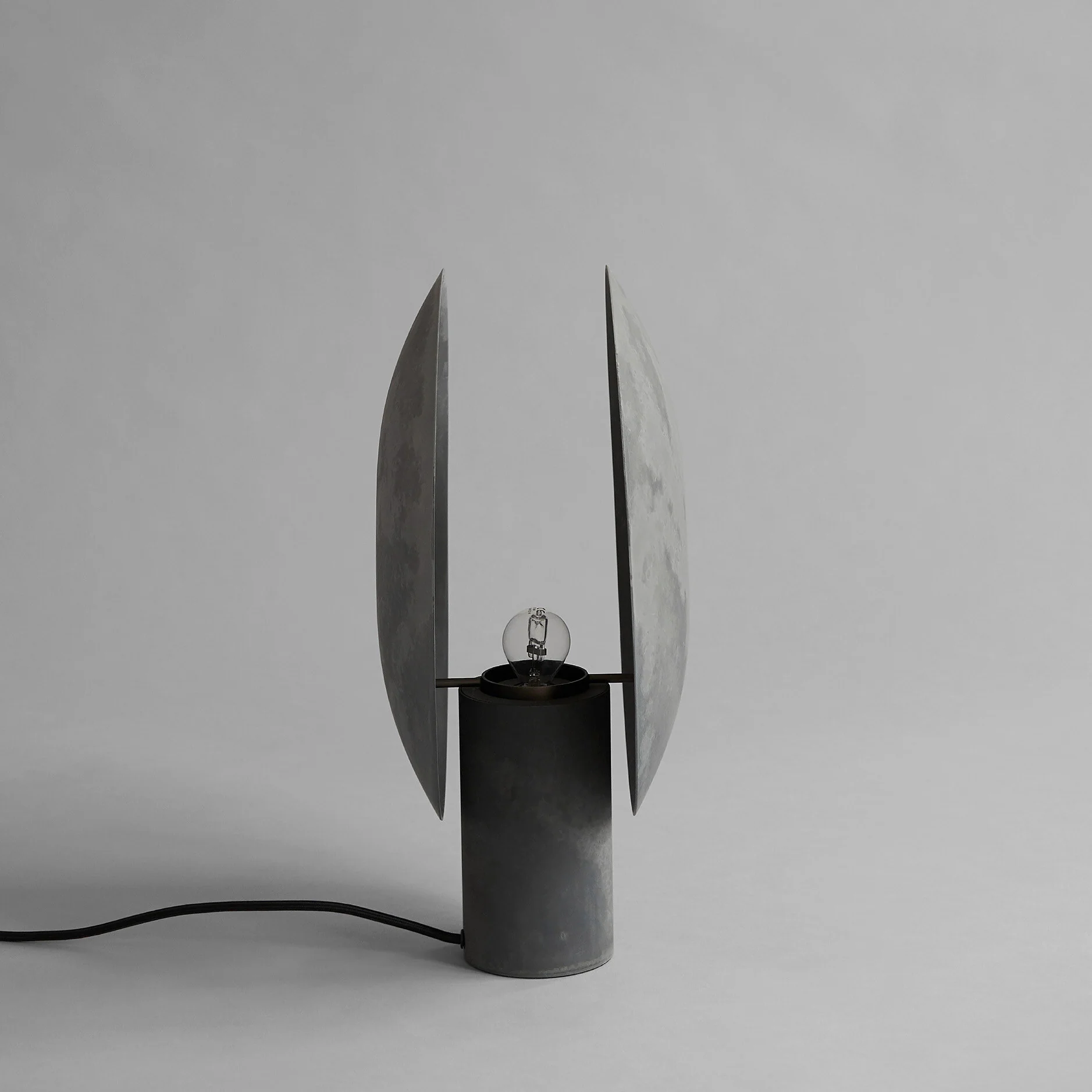 Clam Table Lamp - Oxidized - Image 6
