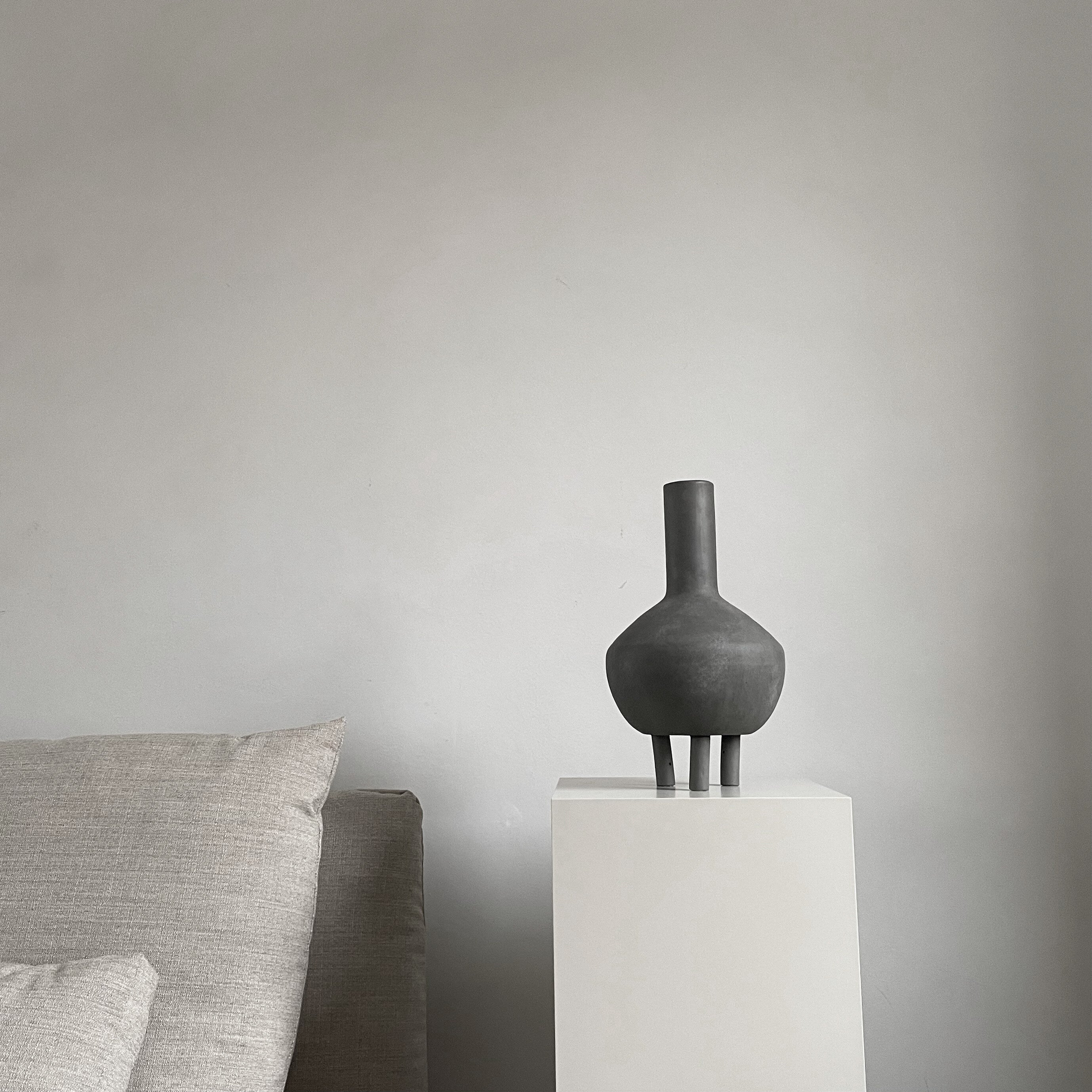 Duck Vase, Fat - Dark Grey - Image 6
