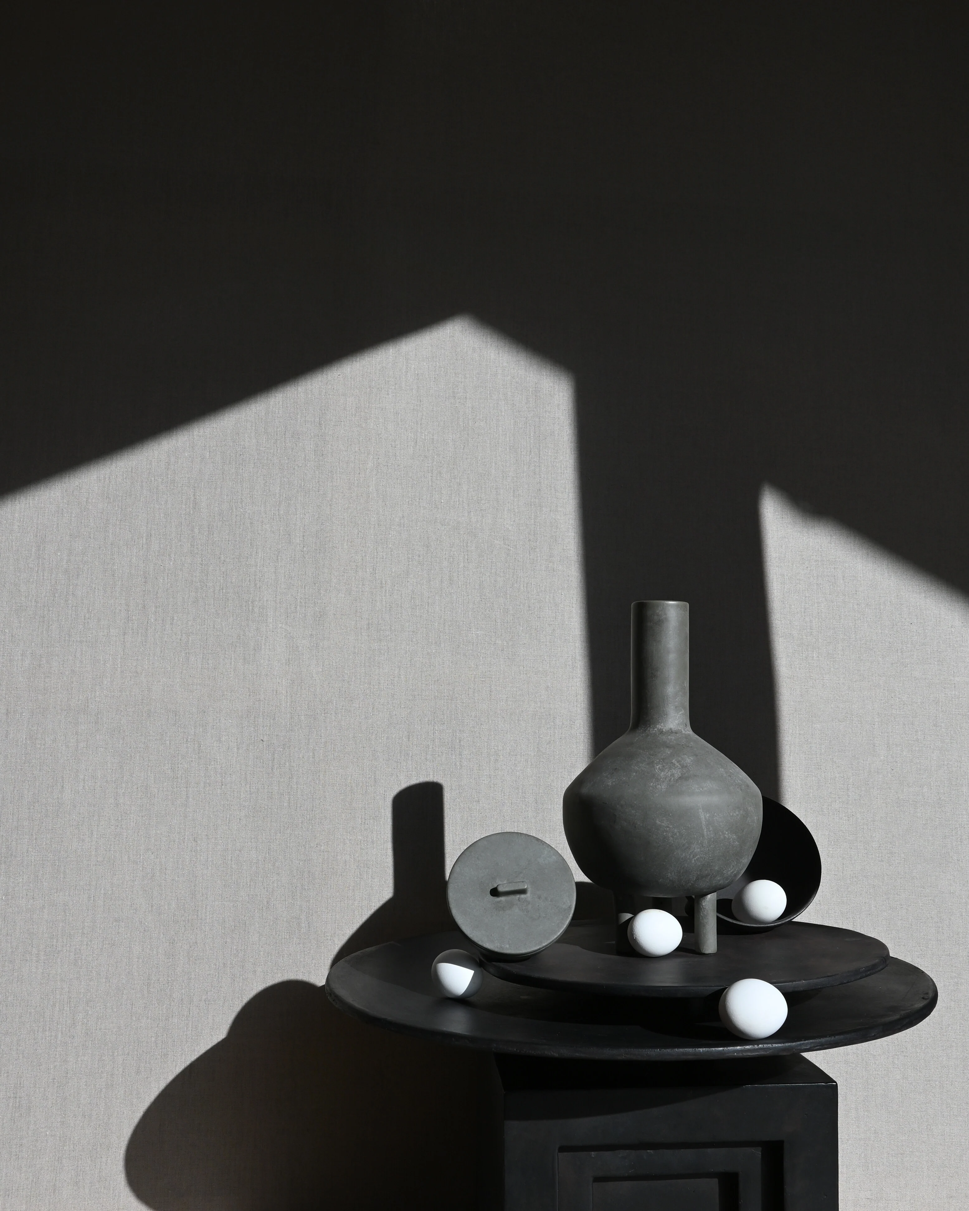 Duck Vase, Fat - Dark Grey - Image 9