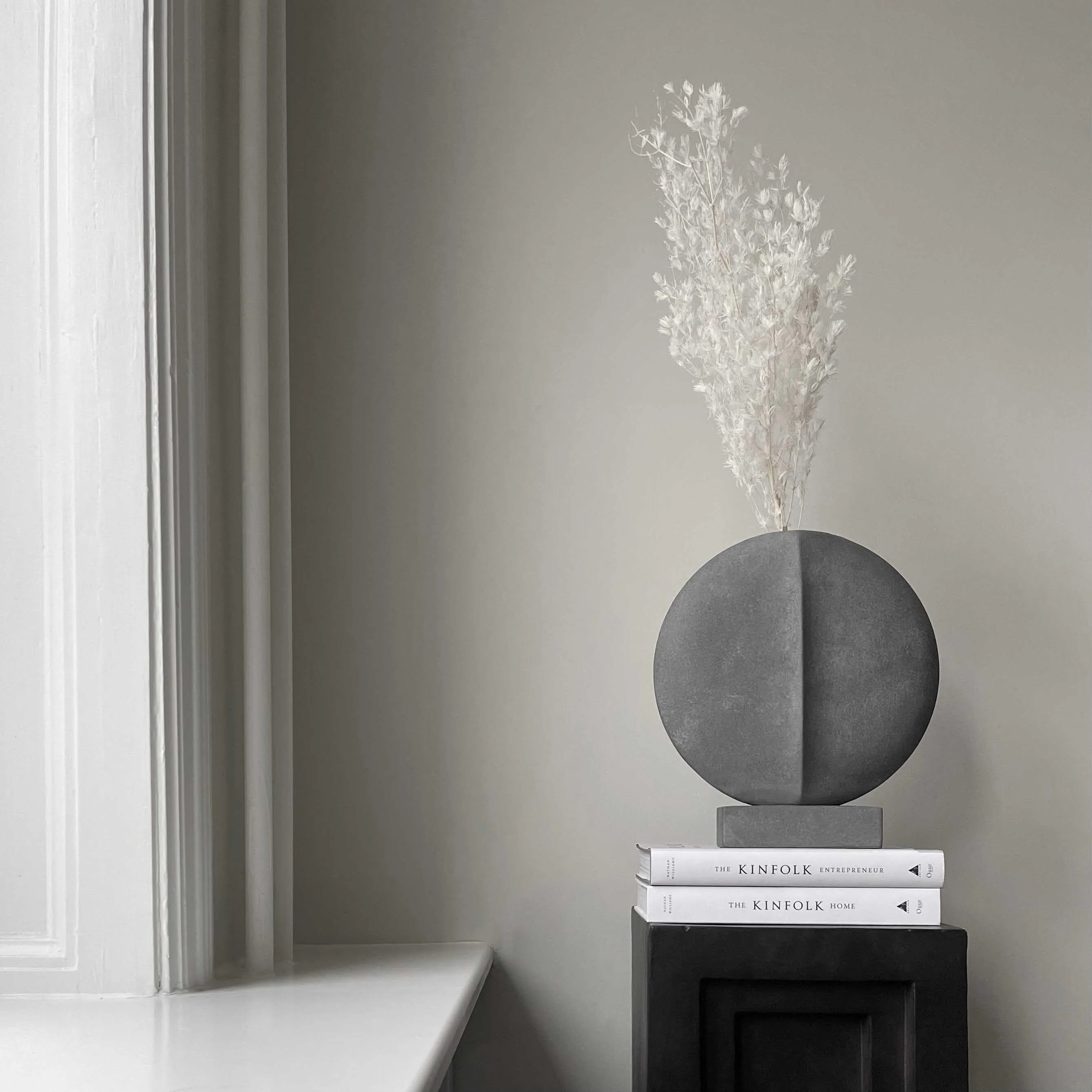 Guggenheim Vase, Mini - Dark Grey - Image 2