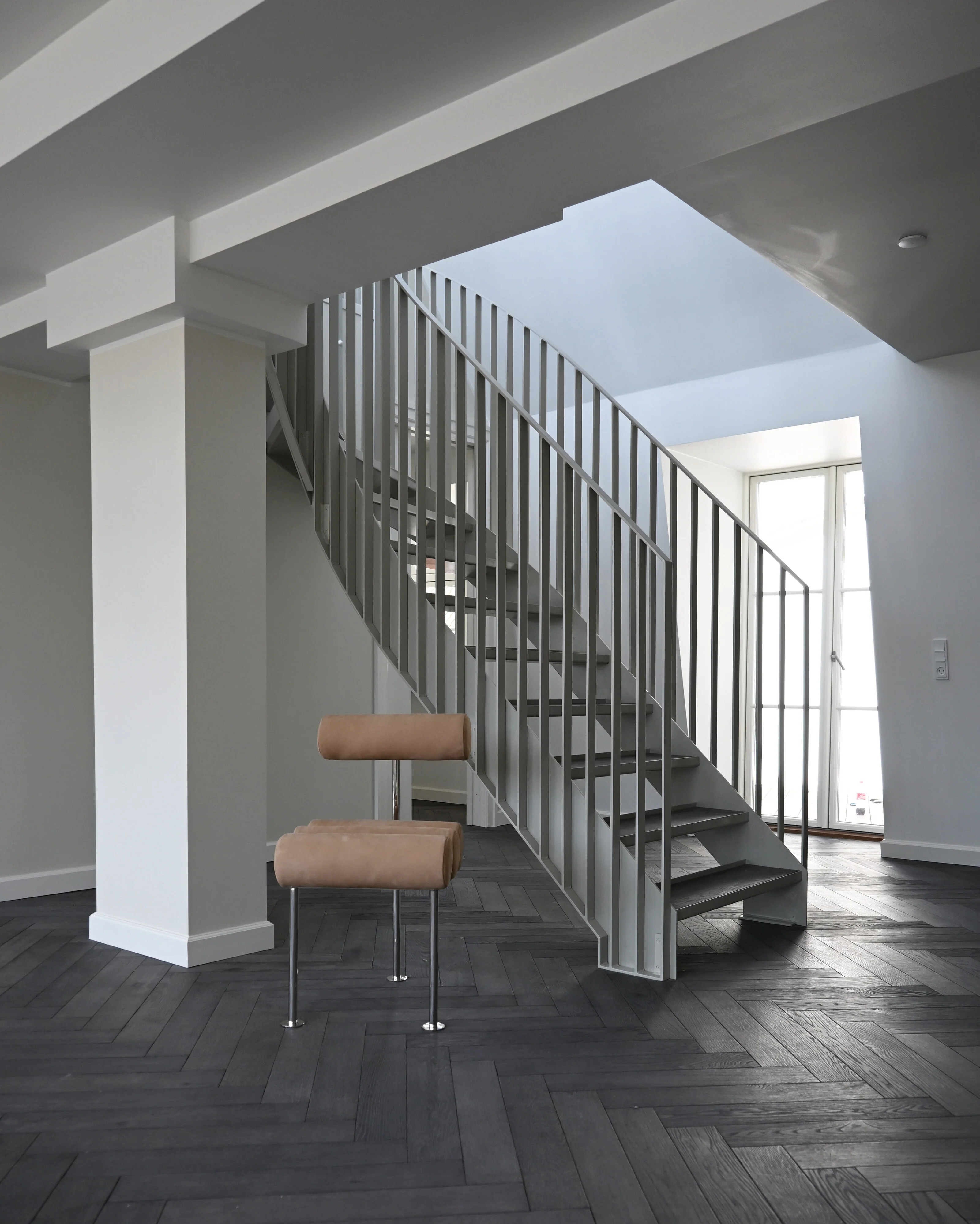 Hiro Dining Chair, Stainless Steel - Nubuck - Image 6