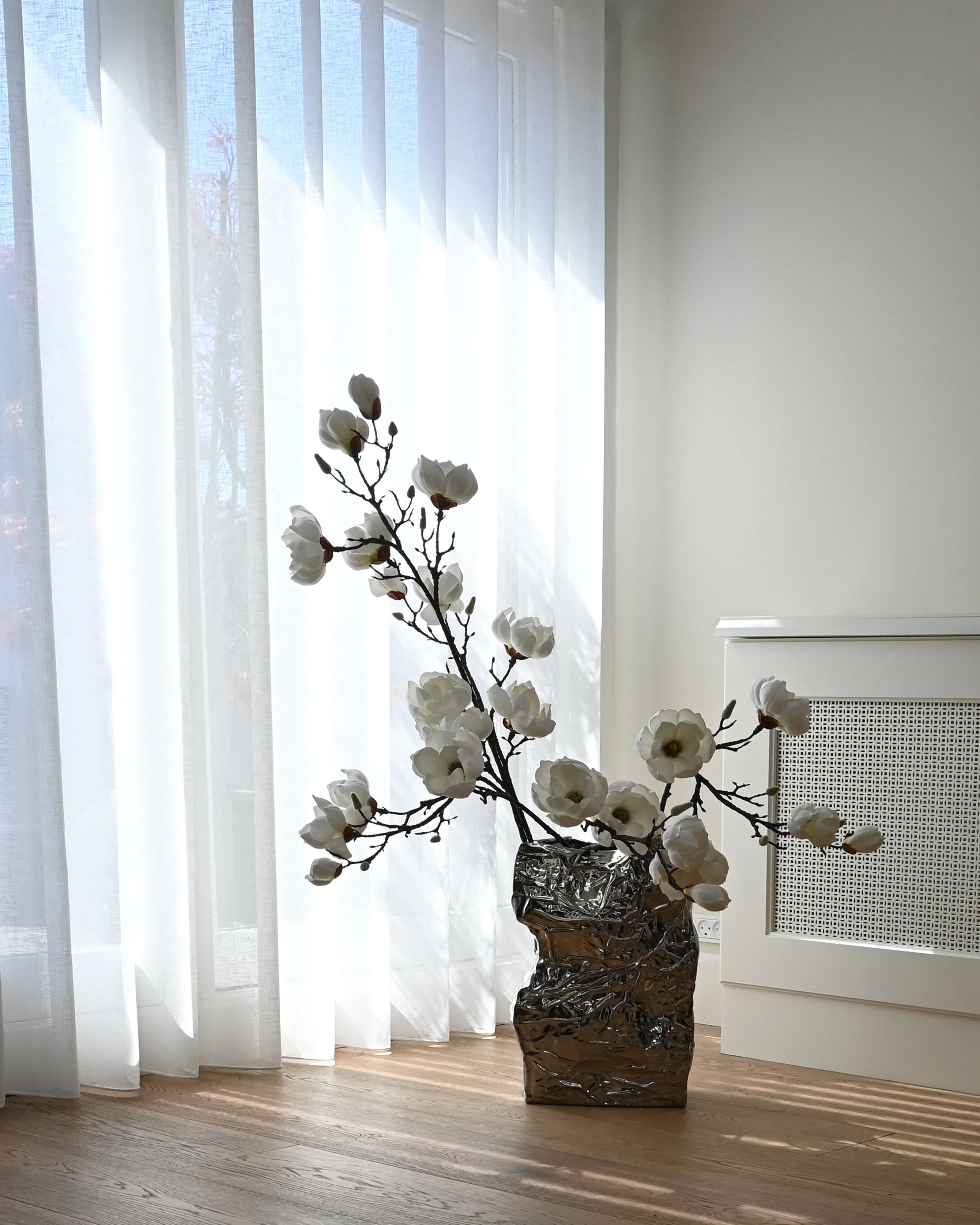 Kami Vase, Big - Chrome - Image 5