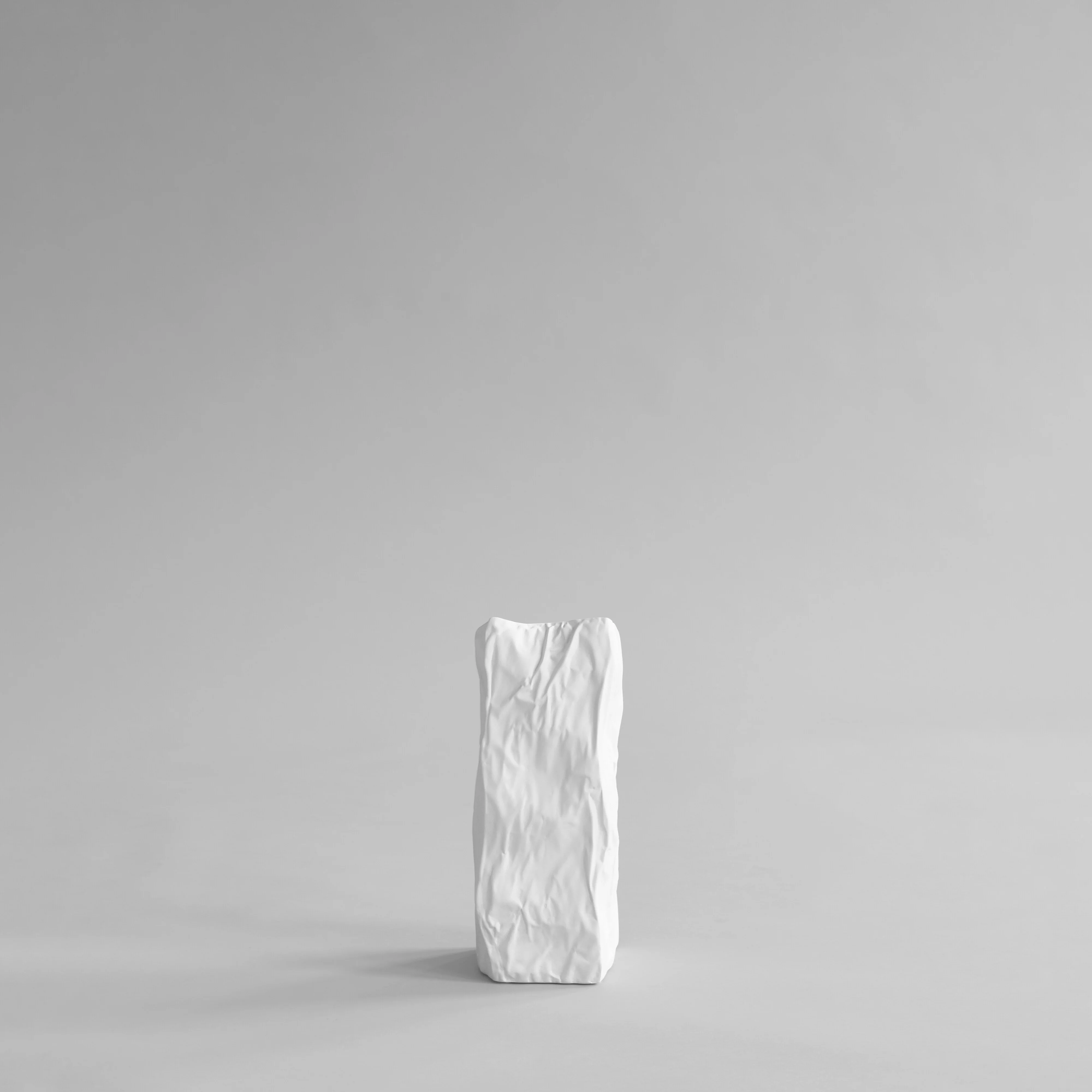 Kami Vase, Medio - Bone White - Image 10