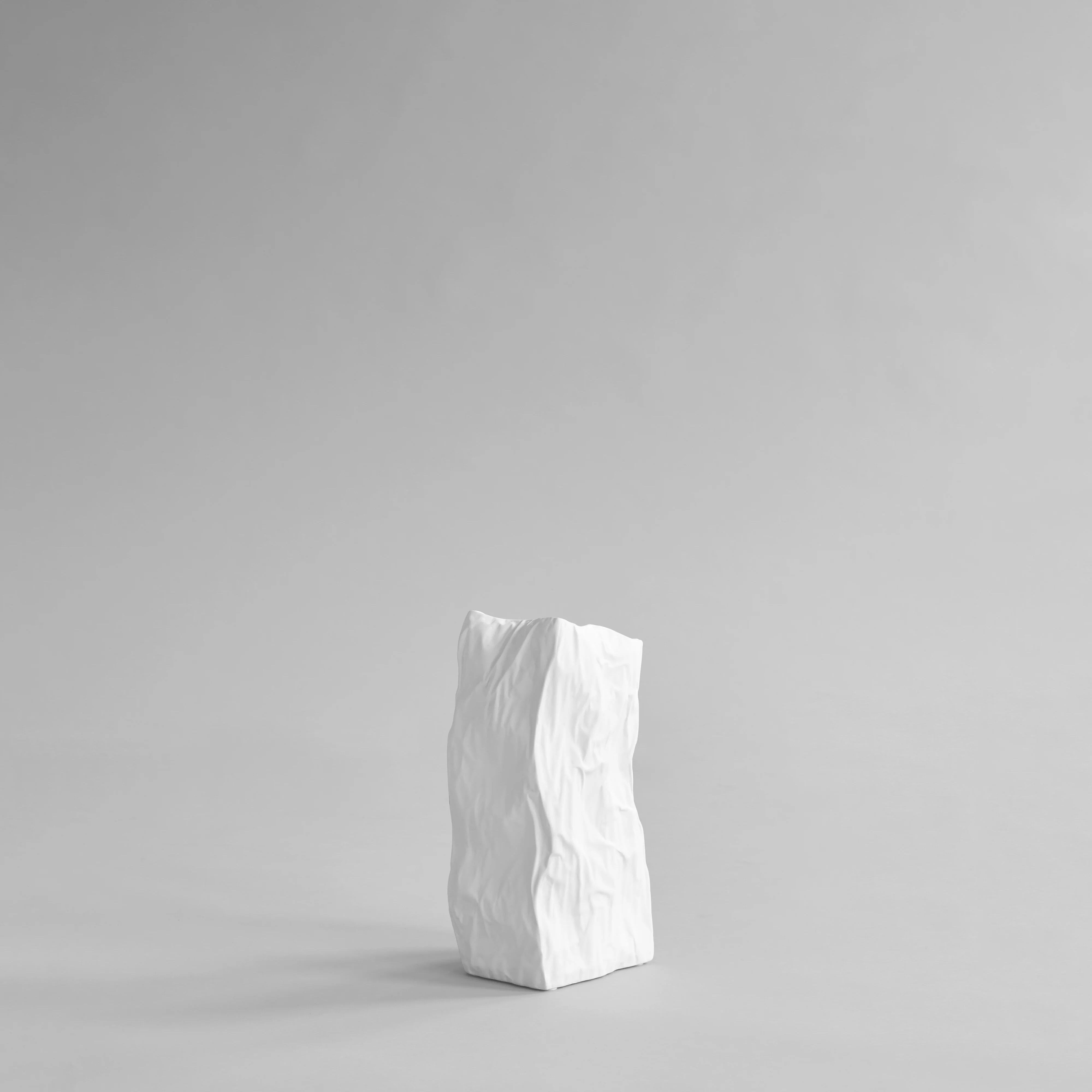 Kami Vase, Medio - Bone White - Image 12