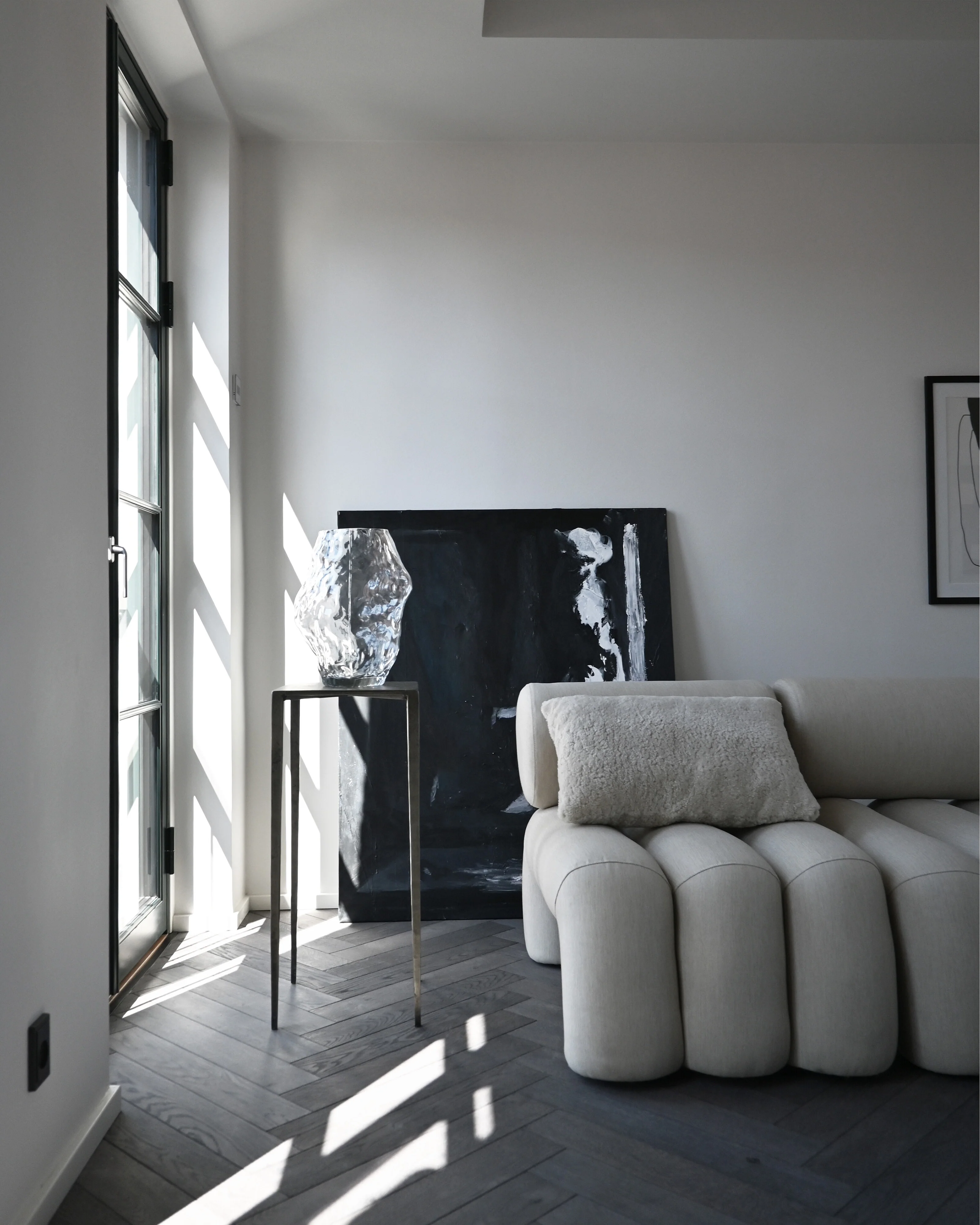 Katachi Vase, Medio - Clear - Image 2