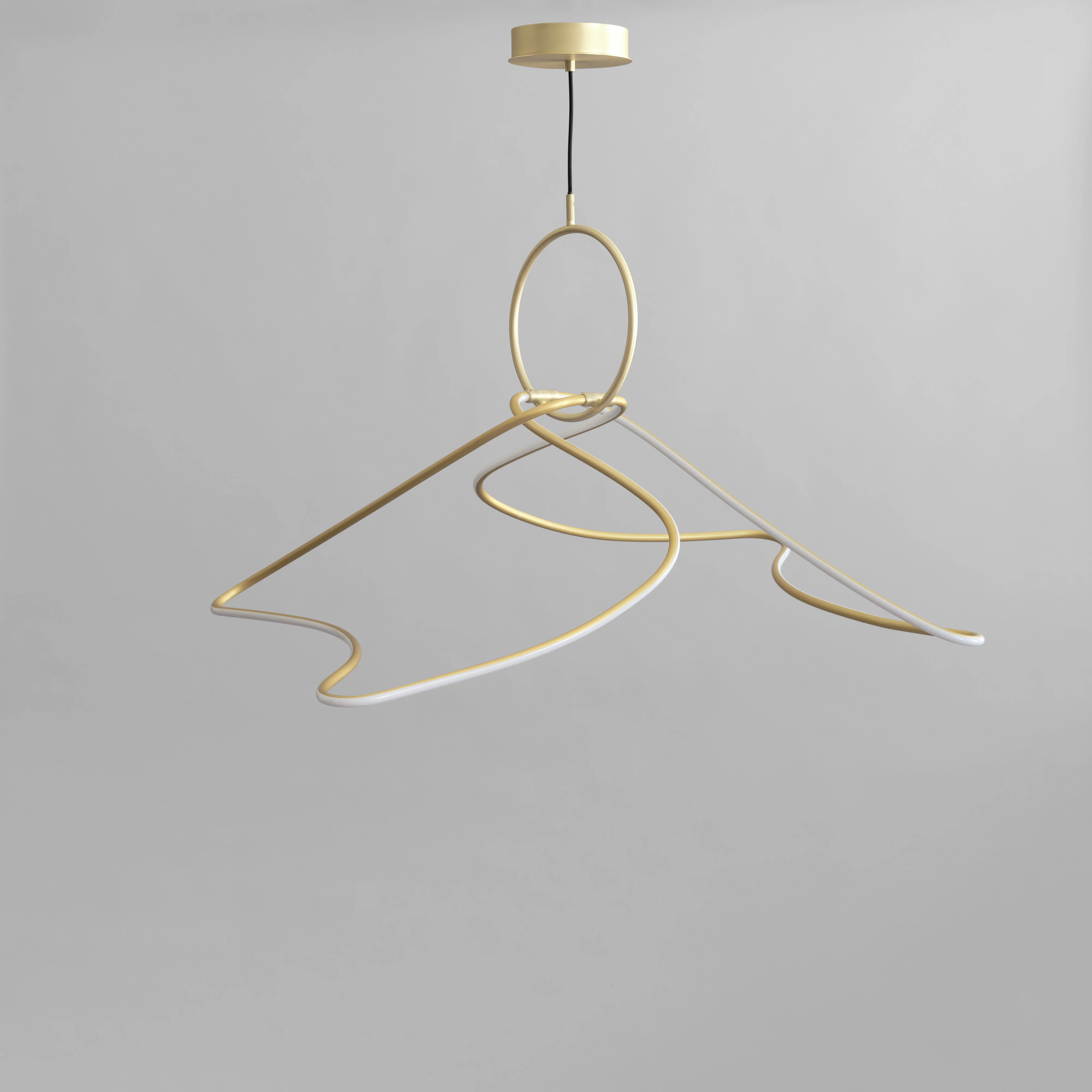 Kumo Chandelier, Big - Brass - Image 4