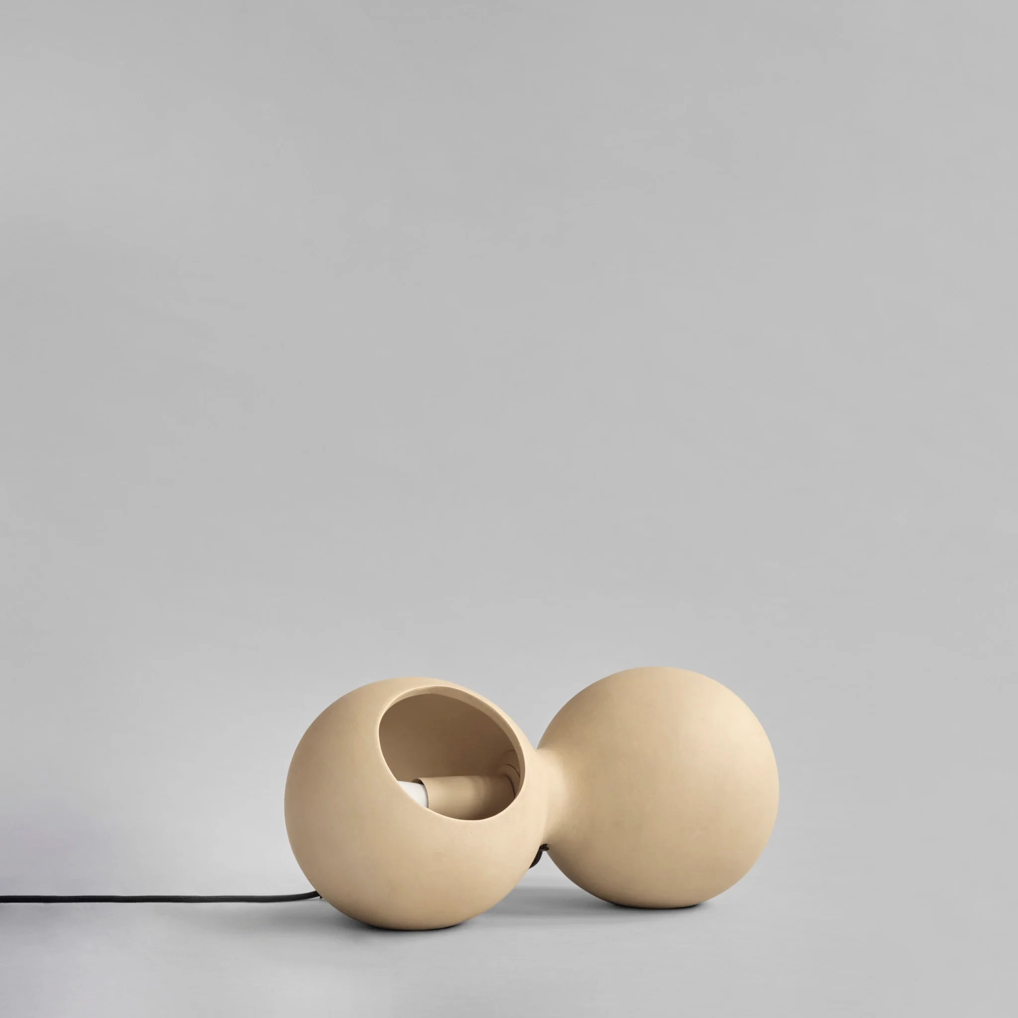 Le Deux Table Lamp - Sand - Image 2