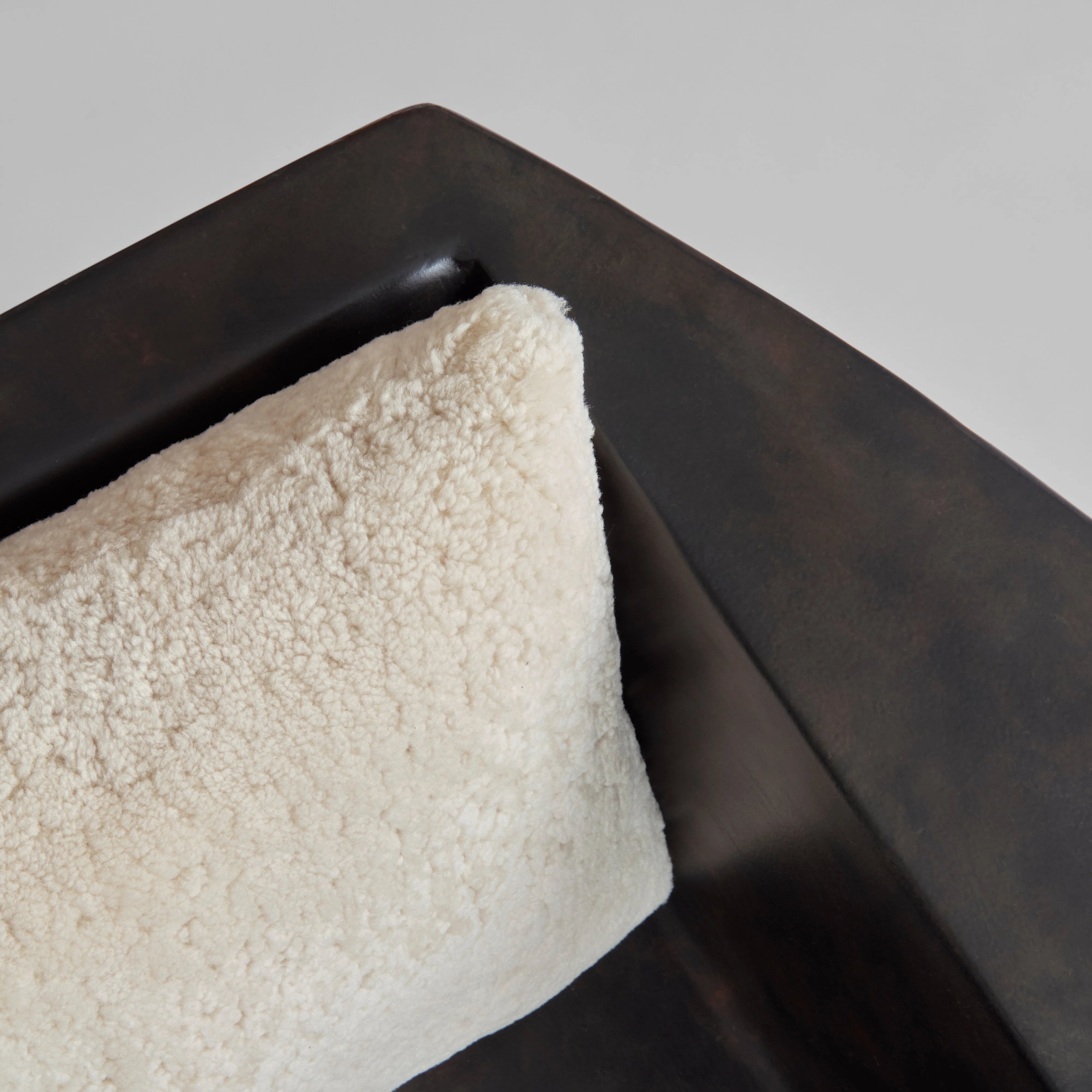 Makura Pillow 11 - Sandshell (Sheepskin) - Image 6