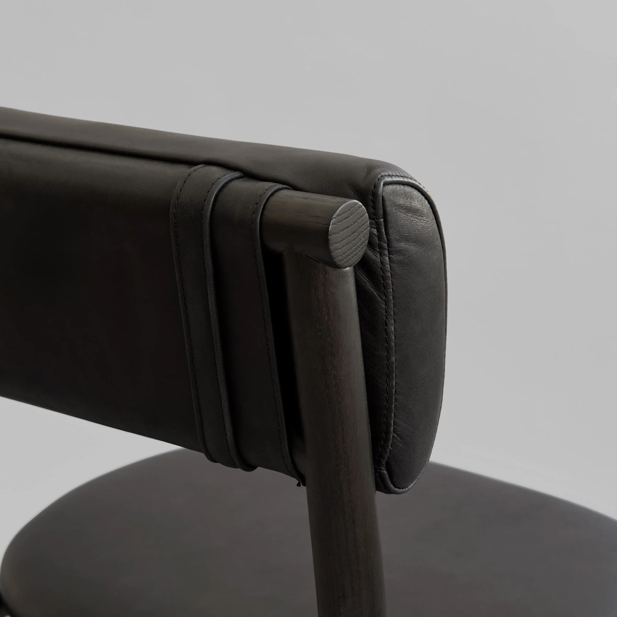Nama Dining Chair - Coffee Black Oak, Aniline Leather Black - Image 9
