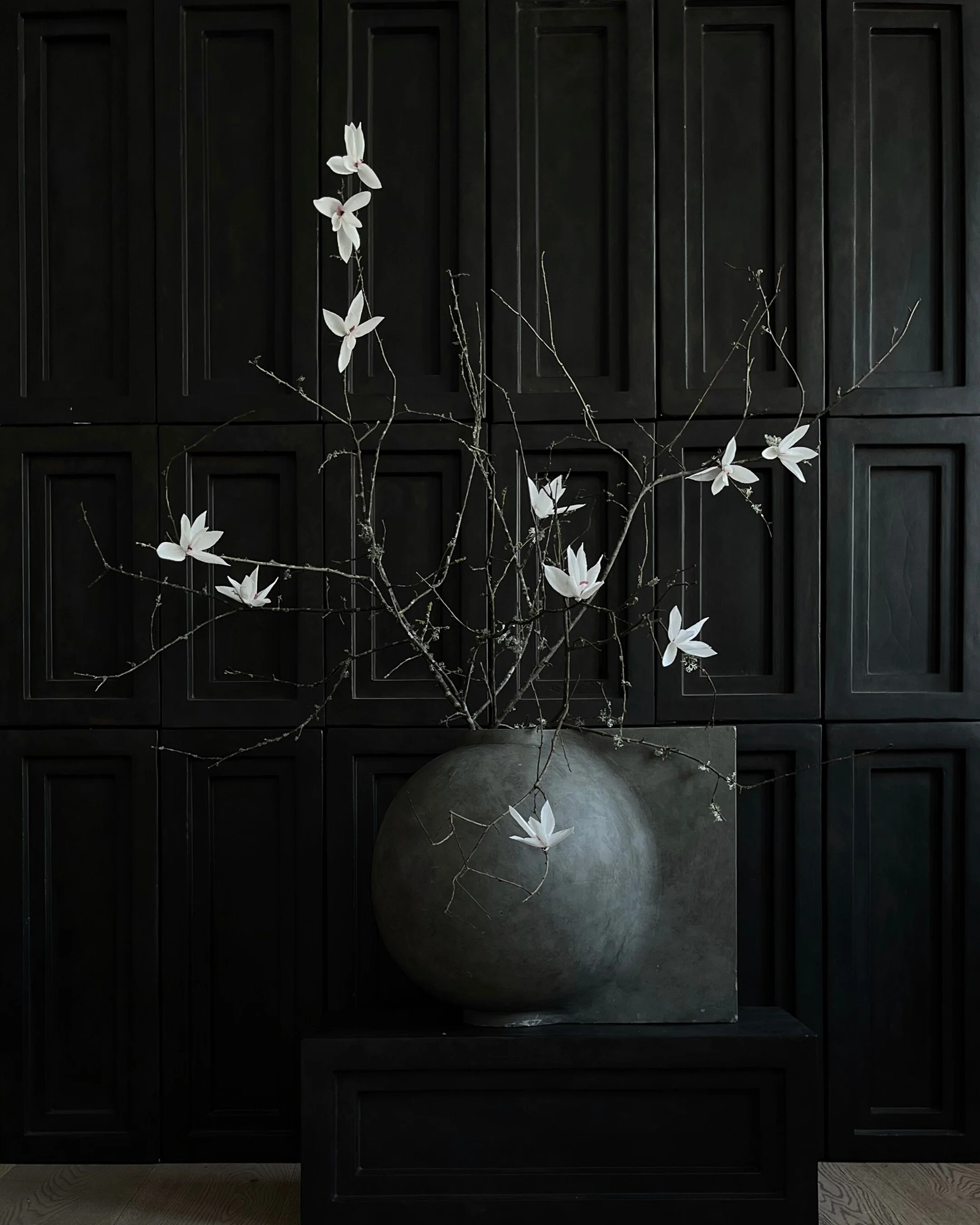 Offset Vase, Big - Dark Grey - Image 7