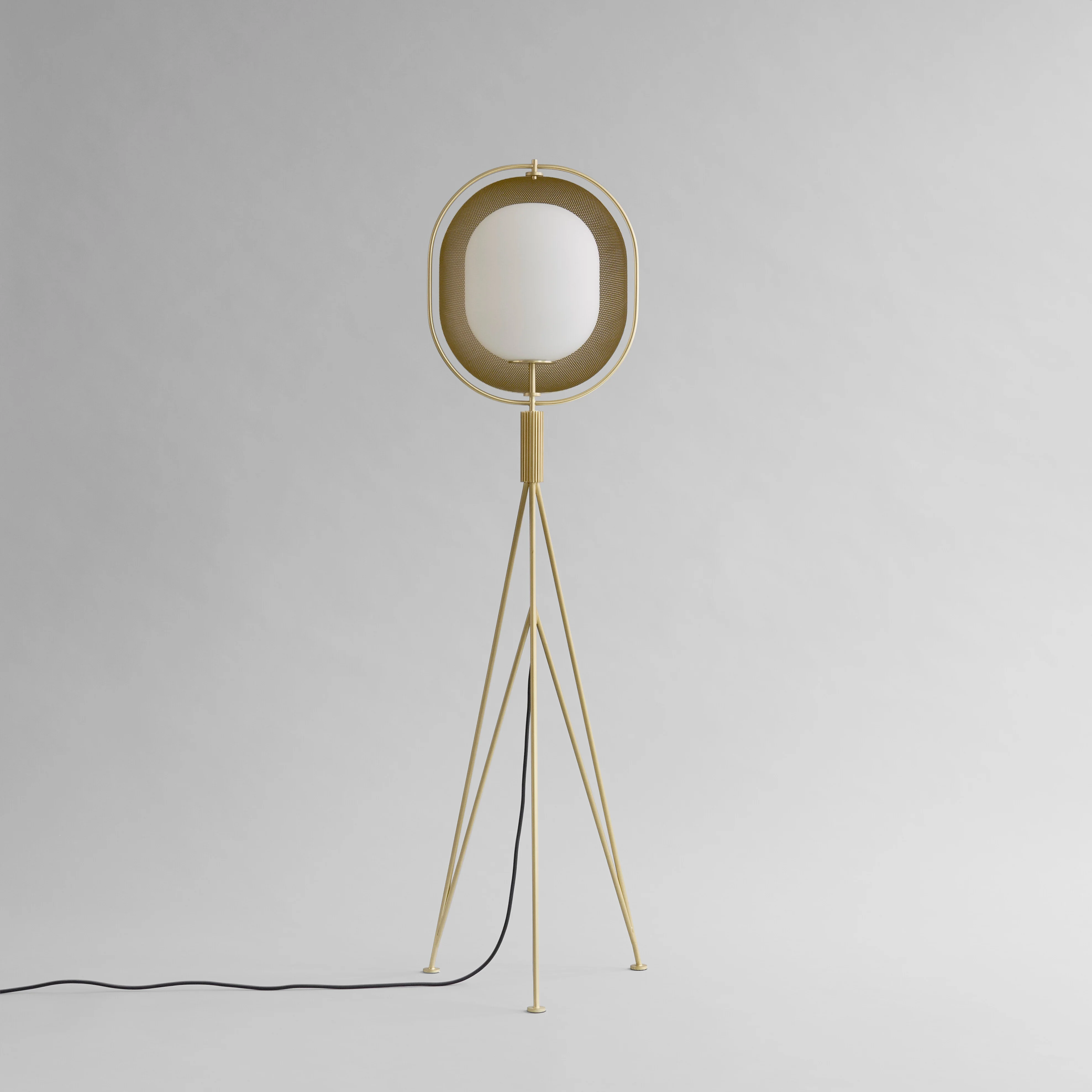 Pearl Floor Lamp - Brass - Image 5