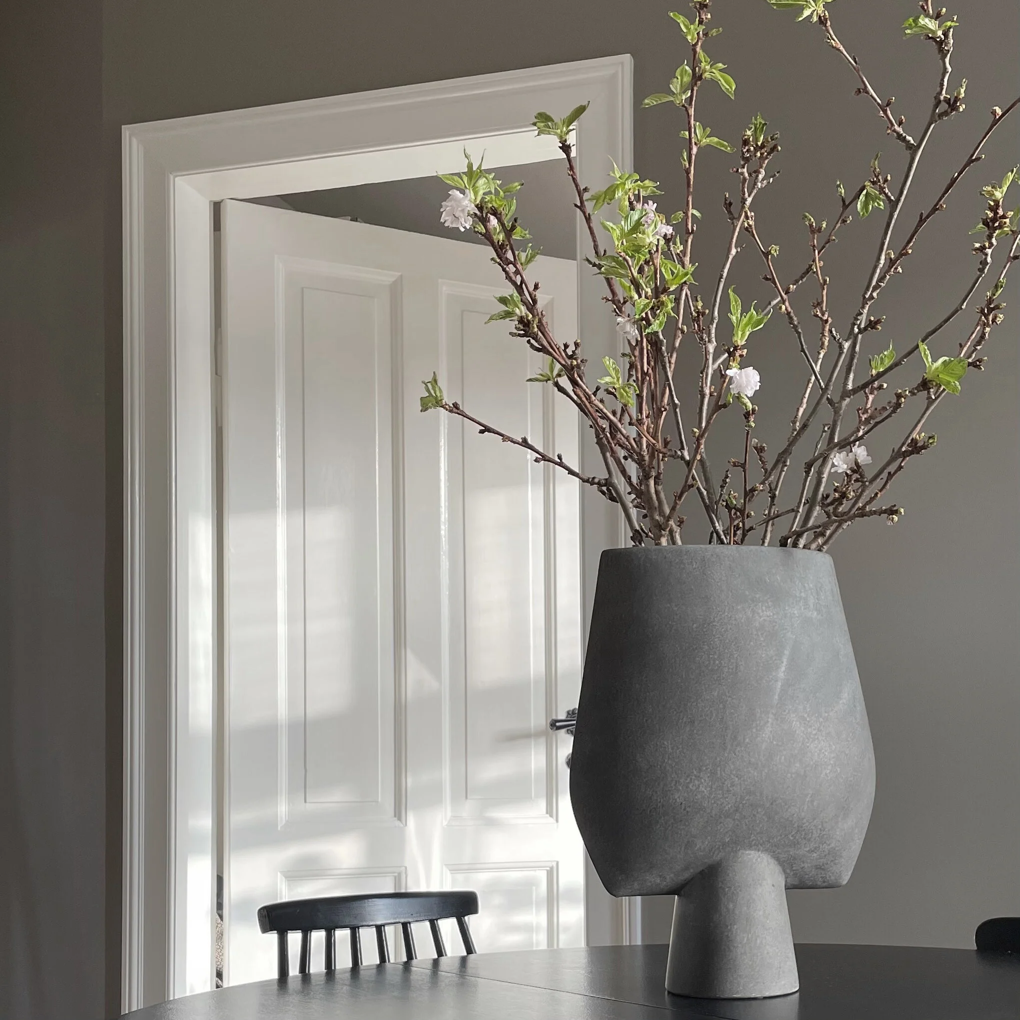 Sphere Vase Square, Big - Dark Grey - Image 5