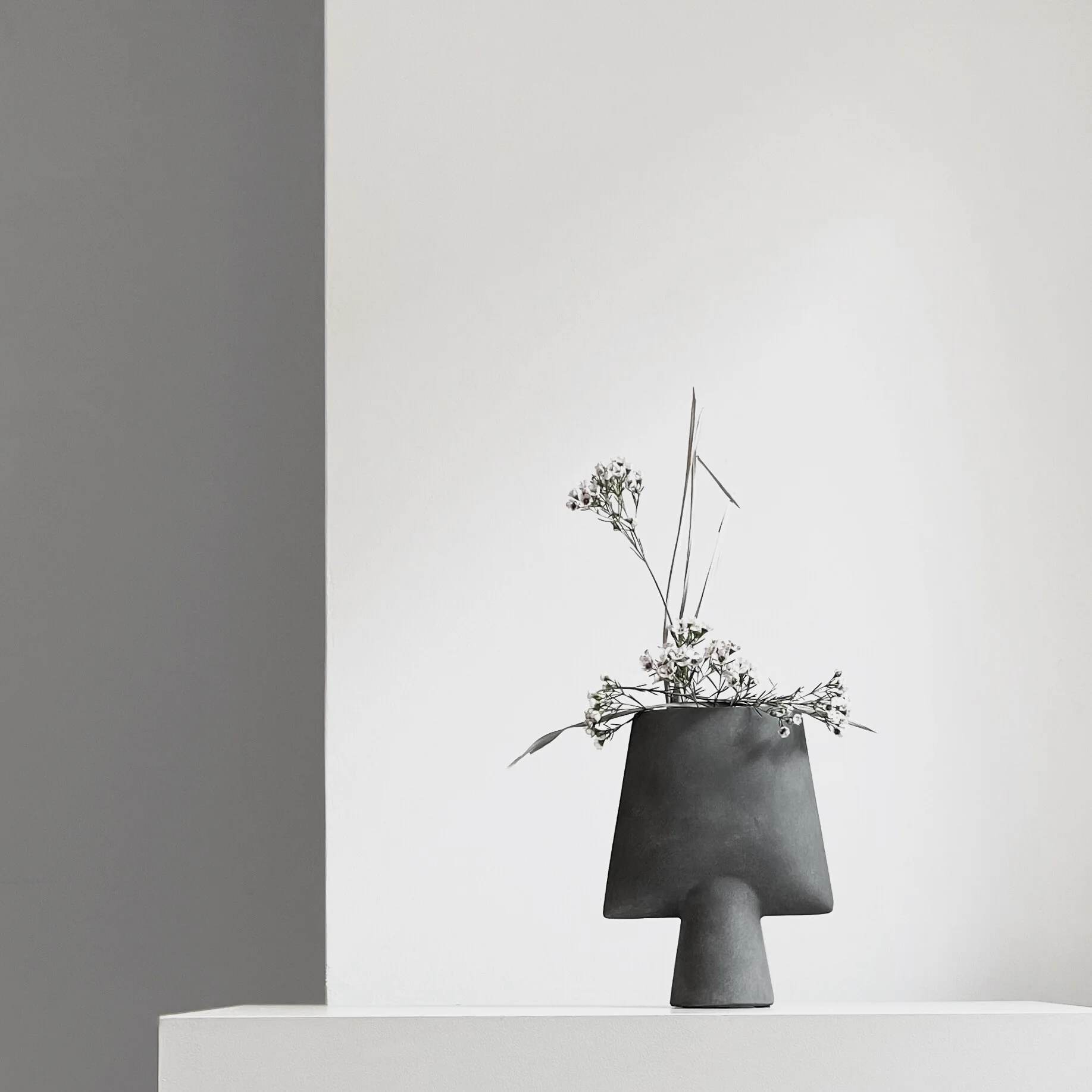 Sphere Vase Square, Mini - Dark Grey - Image 5