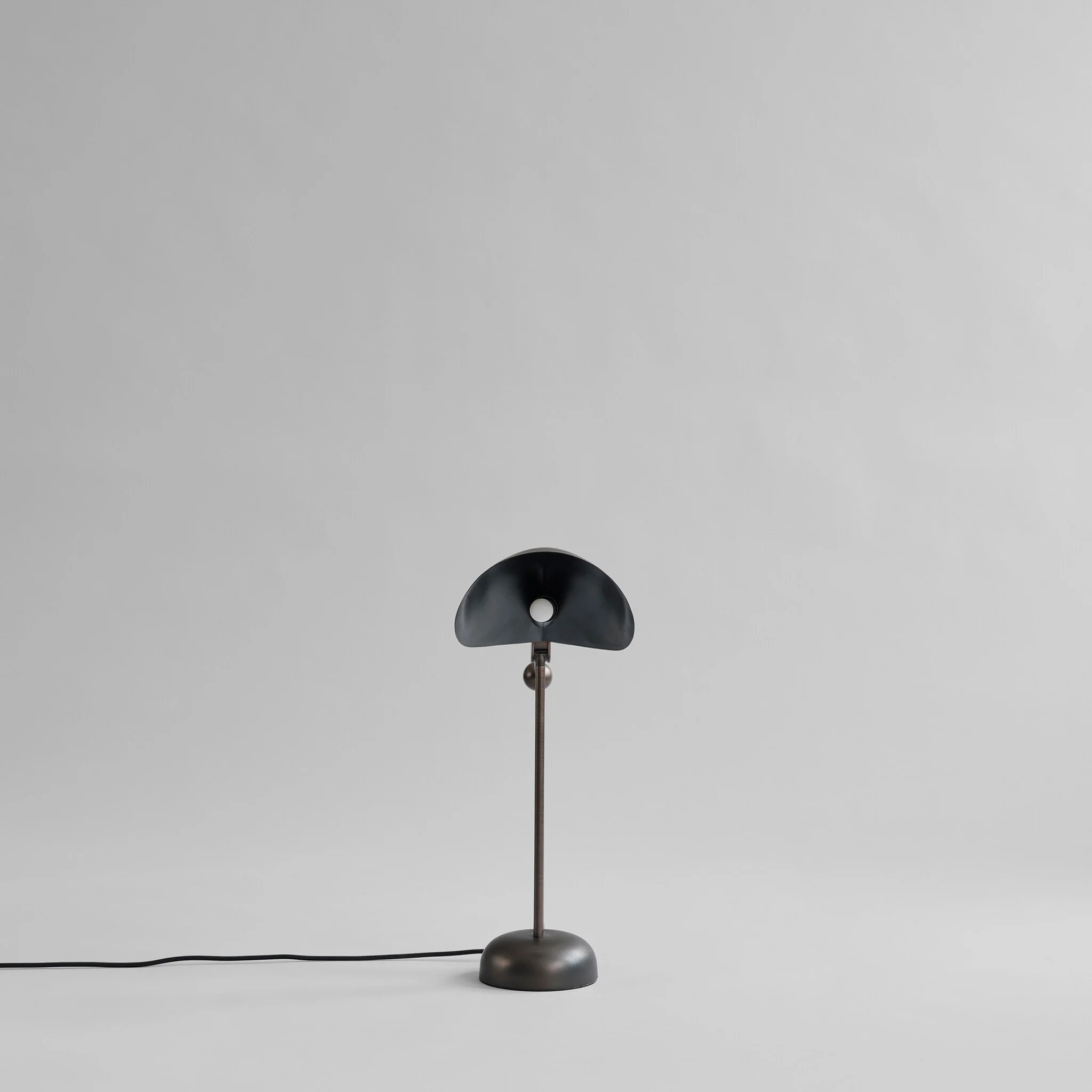 Stingray Table Lamp - Bronze - Image 6