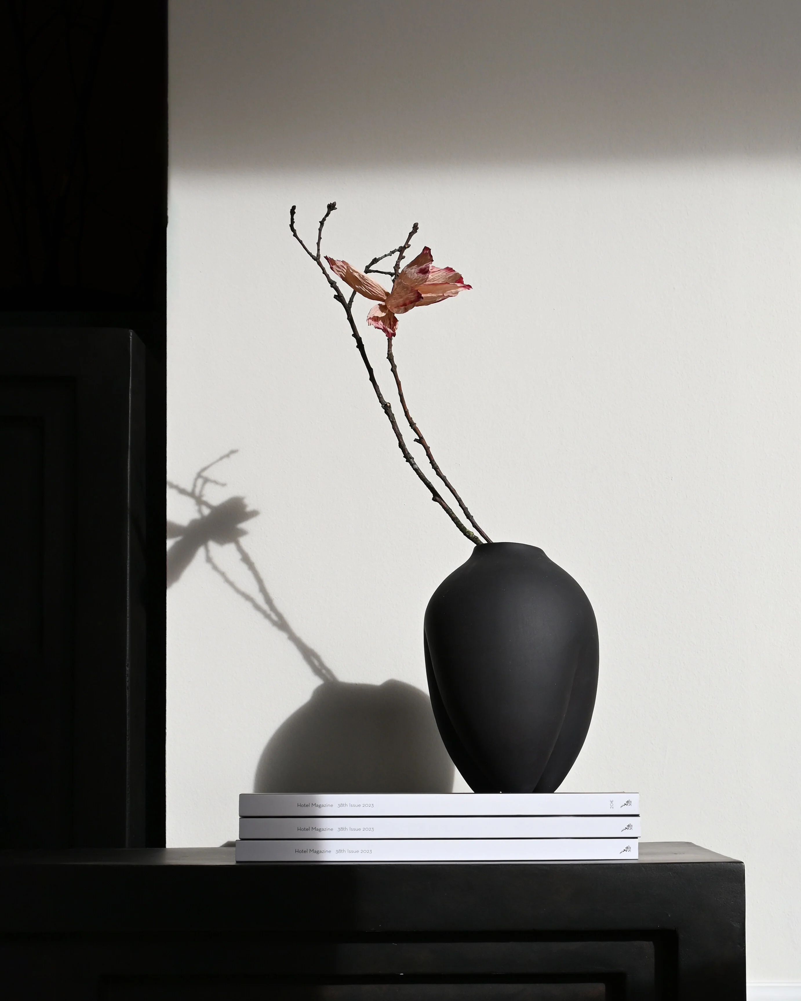 Sumo Vase, Slim Petit - Coffee - Image 3