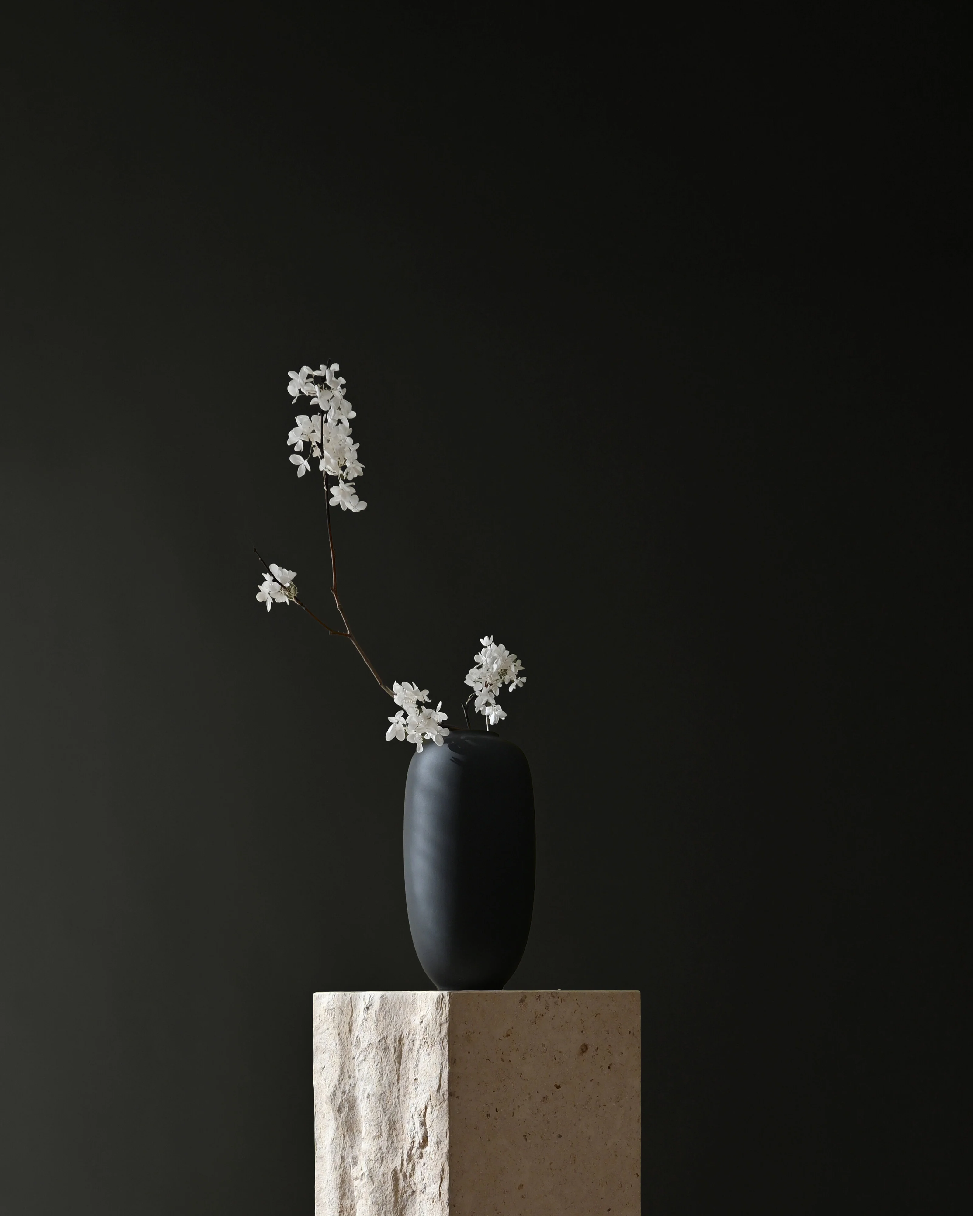 Sunao Vase Slim, Mini - Black - Image 2