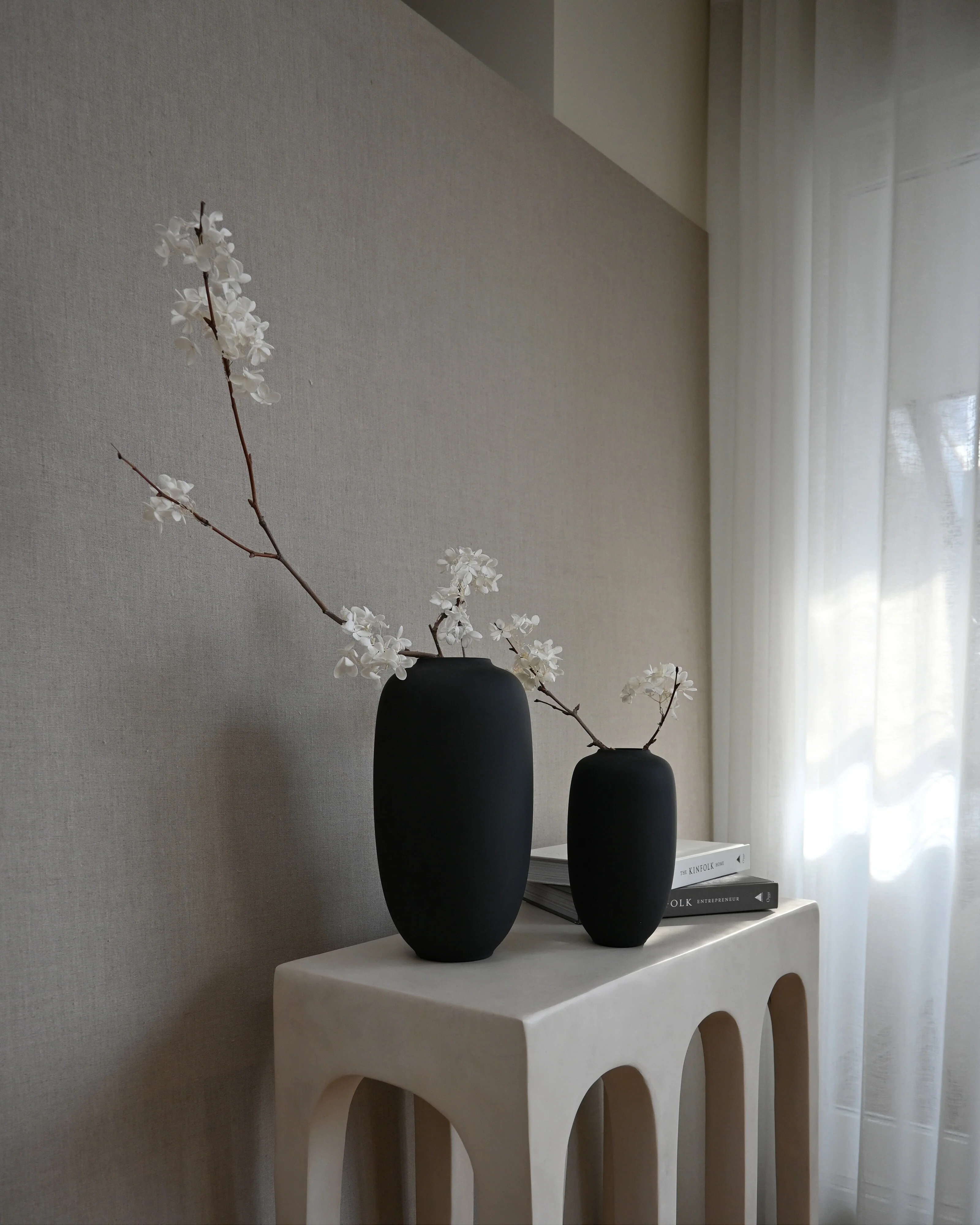 Sunao Vase Slim, Petit - Black - Image 6