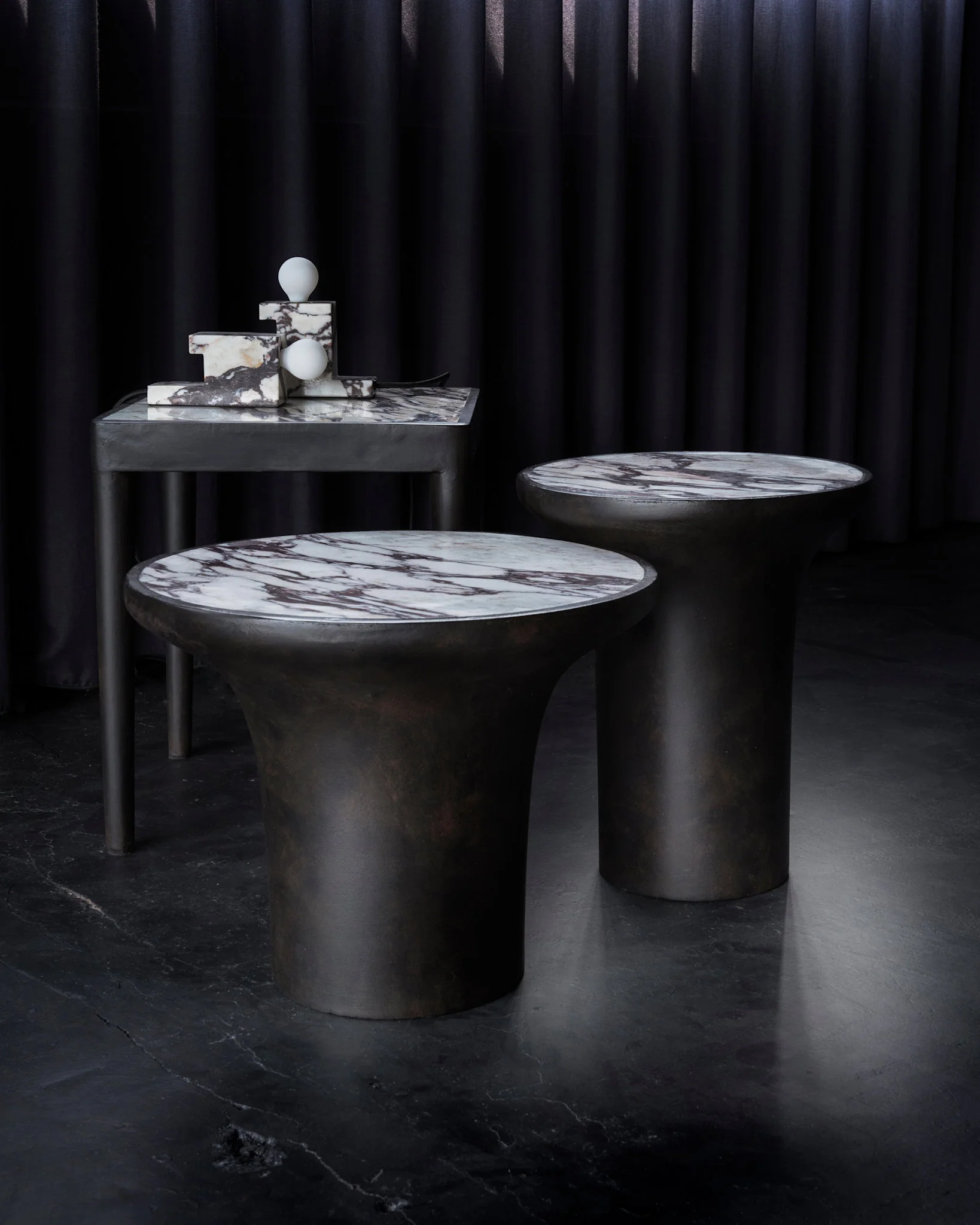 Tairu Table - Calacatta - Image 3