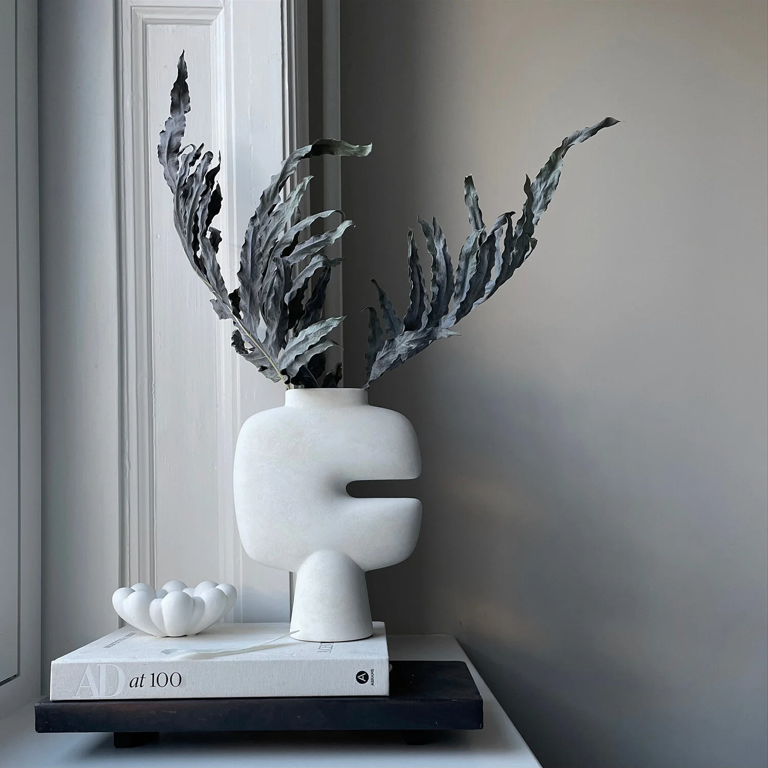 Tribal Vase, Medio - Bone White - Image 6