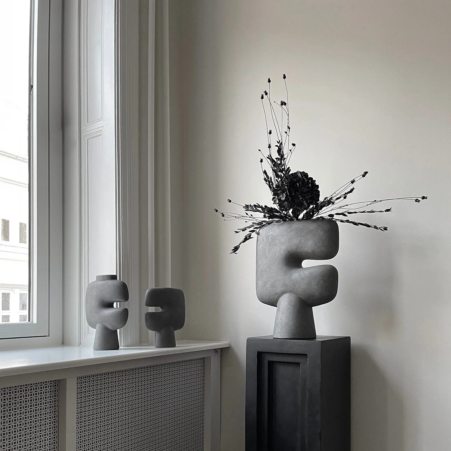 Tribal Vase, Medio - Dark Grey - Image 6