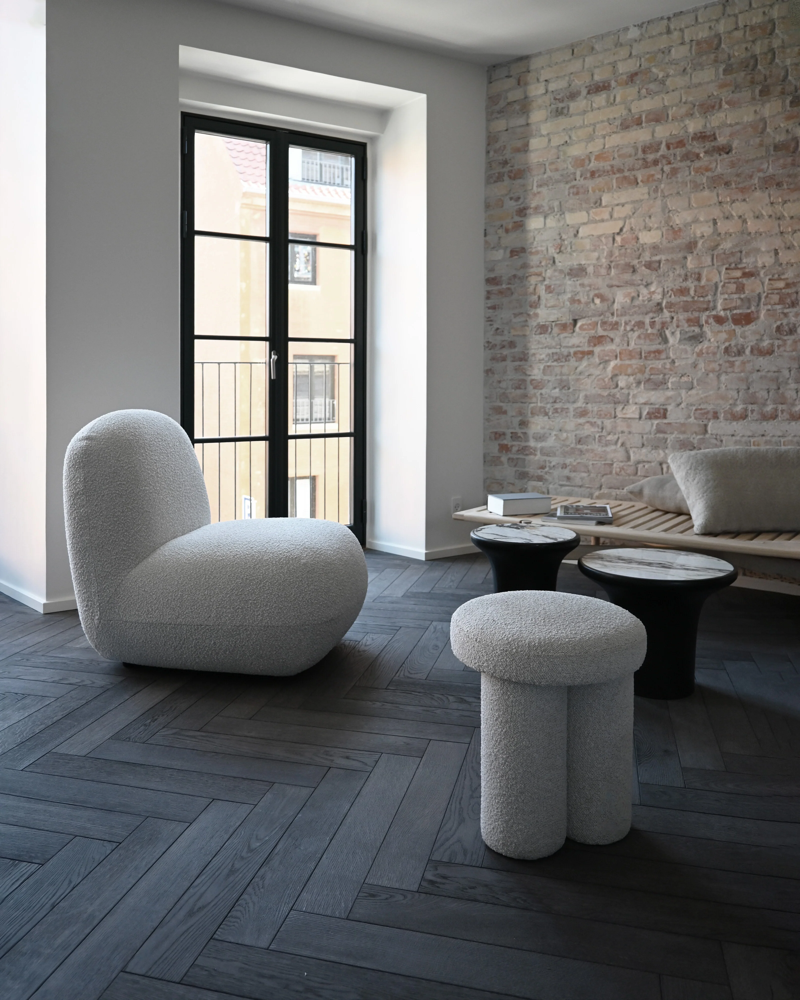 Trumpet Table, Low - Calacatta - Image 8