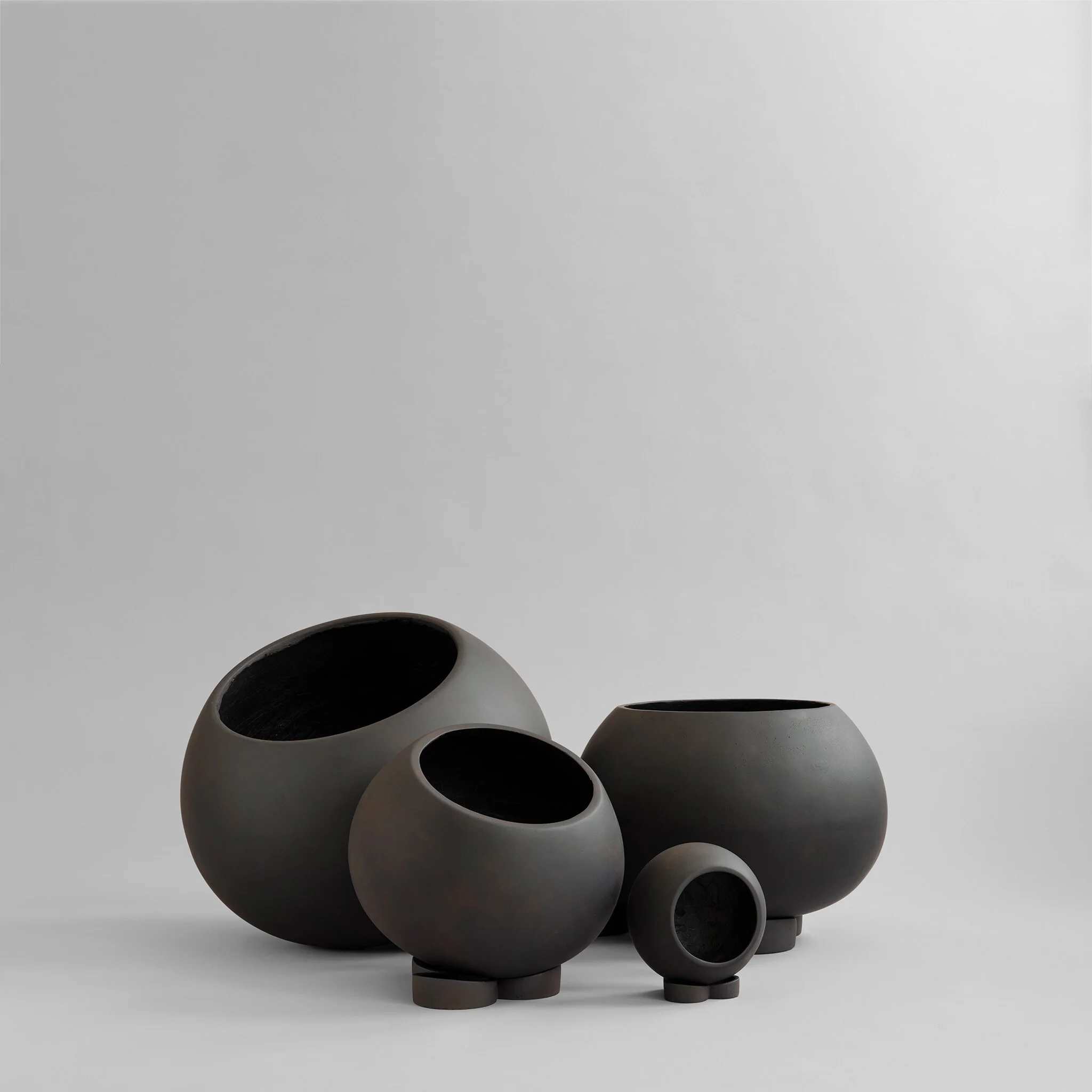 Urchin Plant Pot, Big - Coffee - Image 9